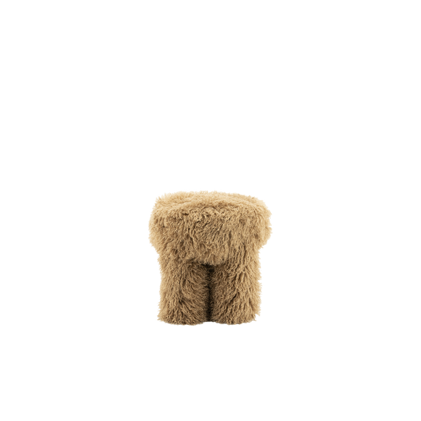 Taburete de pelo sintético beige, asiento redondo y respaldo bajo, forma cilíndrica