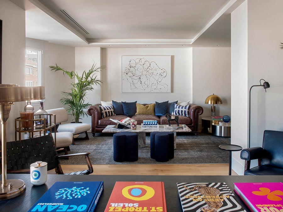 Reforma de un un piso clásico con base señorial y decoración ecléctica