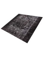 Alfombra vintage persa oscura con diseño floral tipo damasco, borde liso