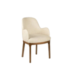 Silla tapizada beige con respaldo curvo, brazos y patas de madera