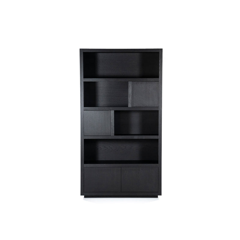 Vitrina de madera oscura con estantes y compartimentos, dos puertas inferiores.