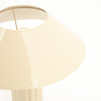 Lámpara Pallas beige con pantalla cónica translúcida y tubo central