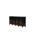 Aparador de madera oscuro con 4 puertas, vista en ángulo, patas cuadradas.