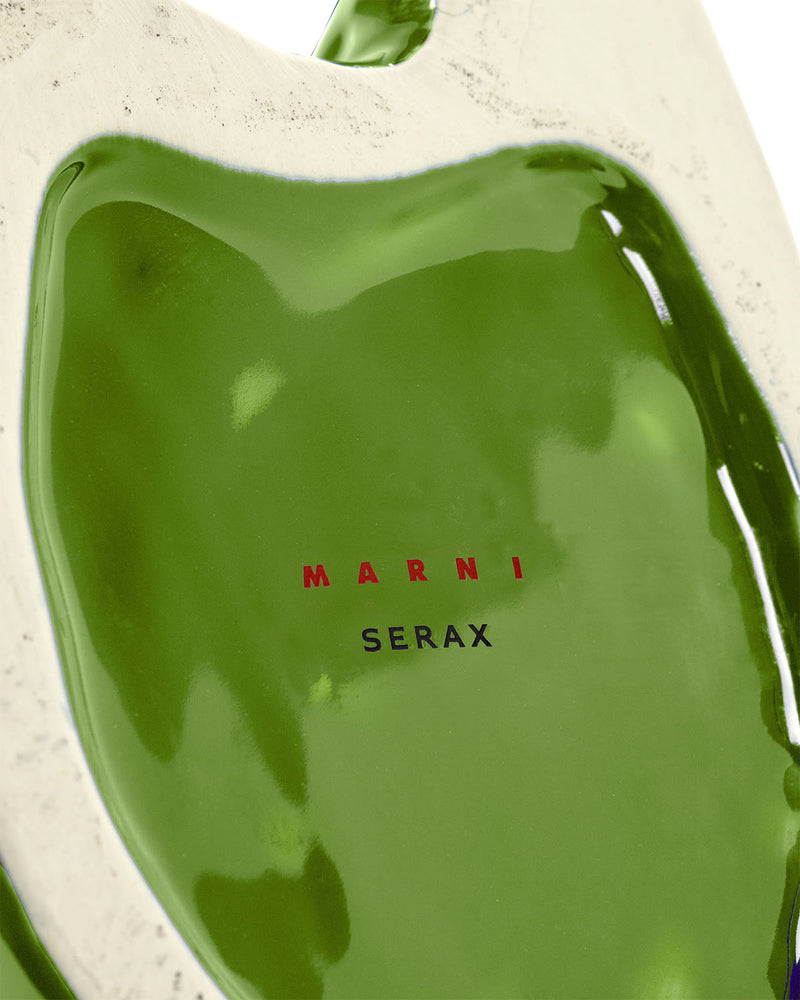 Jarrón de cerámica verde con marca Marni Serax en el interior