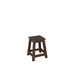 Taburete alto de madera oscura con asiento cuadrado y patas escalonadas