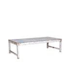 Mesa de centro de madera blanca envejecida con tablero azul y travesaños laterales