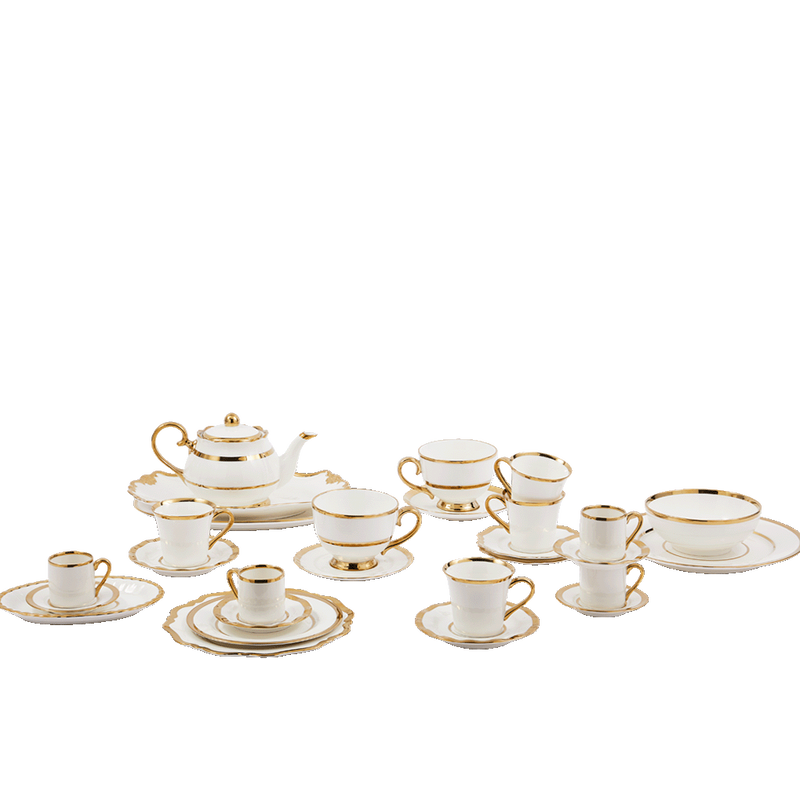 Set de tazas de espresso blancas con borde dorado y platos, con cafetera mini