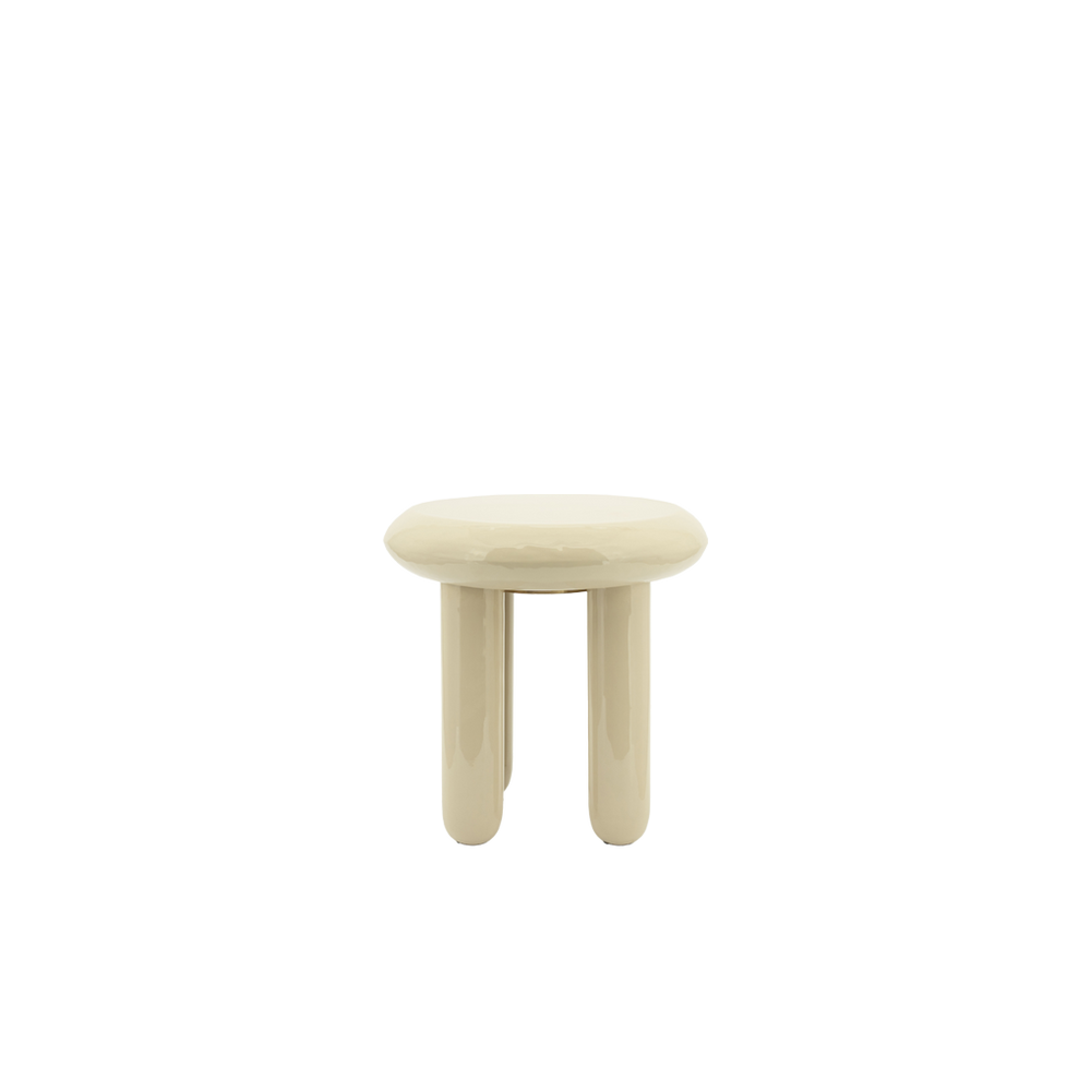 Mesa de centro redonda beige con tapa lisa y cuatro patas cilíndricas