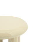 Sobre redondo beige pulido para mesa de centro, acabado liso y brillante