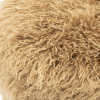 Pelaje de pelo sintético beige del taburete, textura rizada y densa