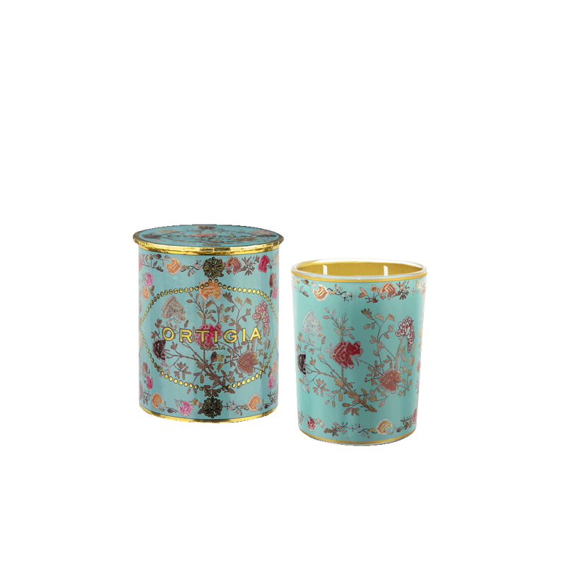 Par de velas cilíndricas decorativas con estampado floral azul y rosa