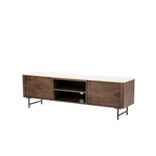 Mueble TV de madera con puertas abatibles laterales y estante central abierto
