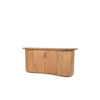 Aparador de roble con 4 puertas y cantos curvos, acabado natural.