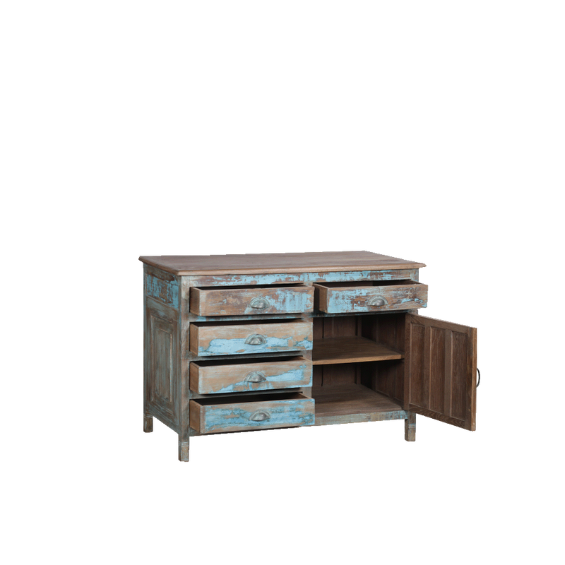 Aparador turquesa con cajones y puerta abierta, interior de madera y repisas.