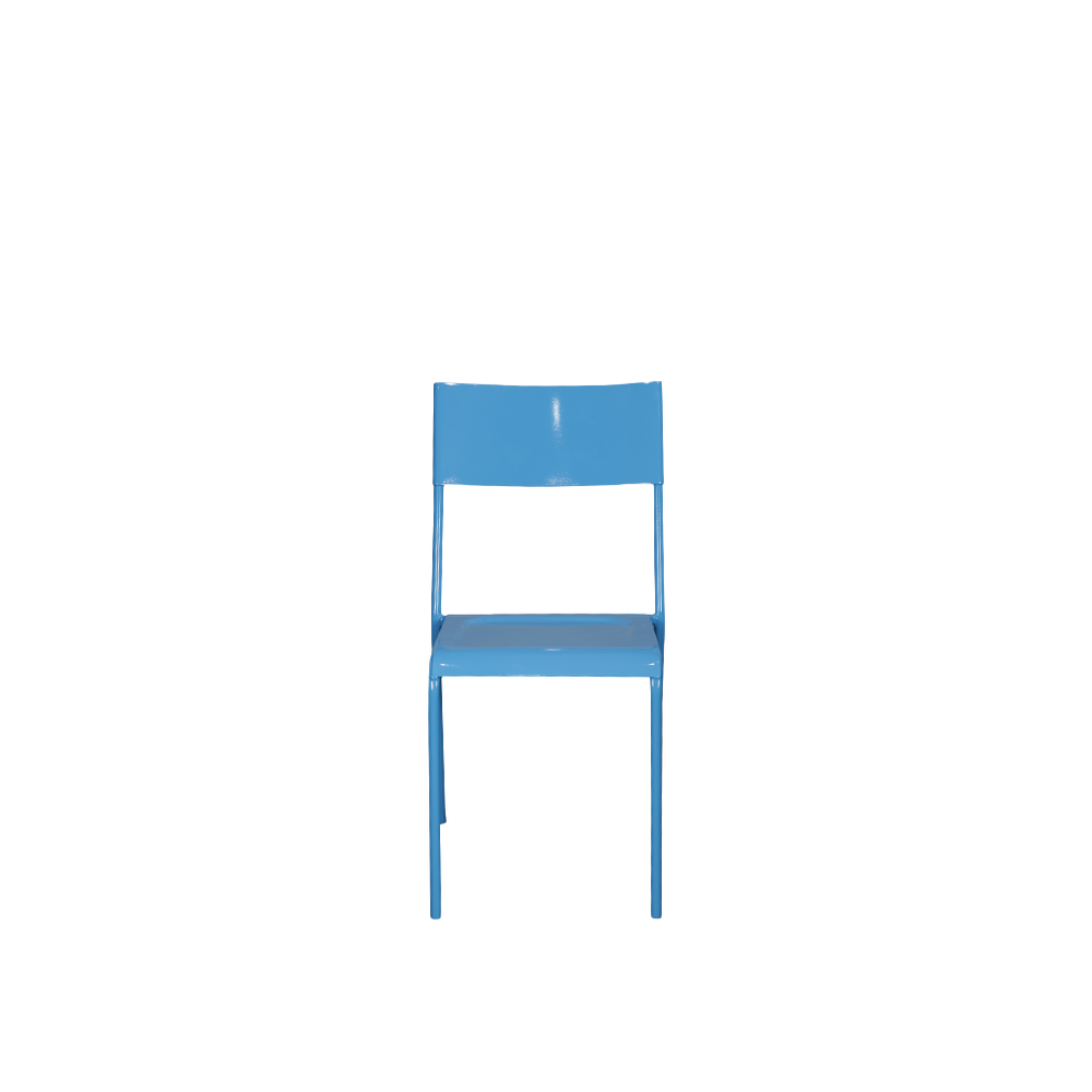 Silla de hierro azul claro con respaldo rectangular