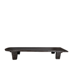 Mesa de centro de madera oscura con tablero rectangular y patas robustas en bloque