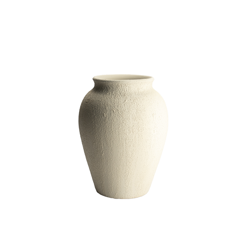 Jarrón de cerámica beige con textura, cuello corto y cuerpo abombado