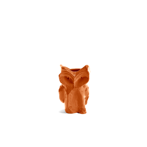 Jarrón de cerámica con forma de búho Marni, color naranja, con abertura superior.