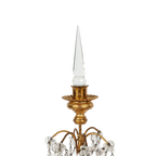 Candelabro de sobremesa dorado con vela blanca y colgantes de cristal