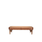 Mesa de centro de madera con bordes redondeados y patas de madera.