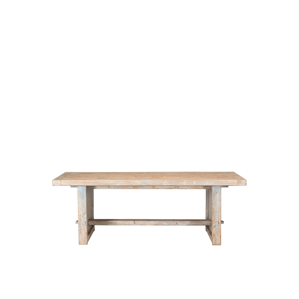 Mesa de comedor de madera Heritage con travesaño inferior y patas cuadradas