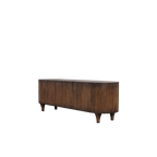 Buffet de madera oscura visto de lado, con patas y vetas marcadas