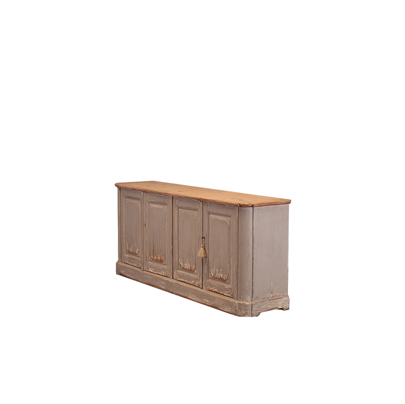Aparador de madera beige Heritage, ángulo frontal con 4 puertas abatibles