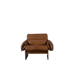 Butaca Heritage de piel marrón con reposabrazos y base de madera