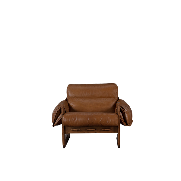 Butaca Heritage de piel marrón con reposabrazos y base de madera