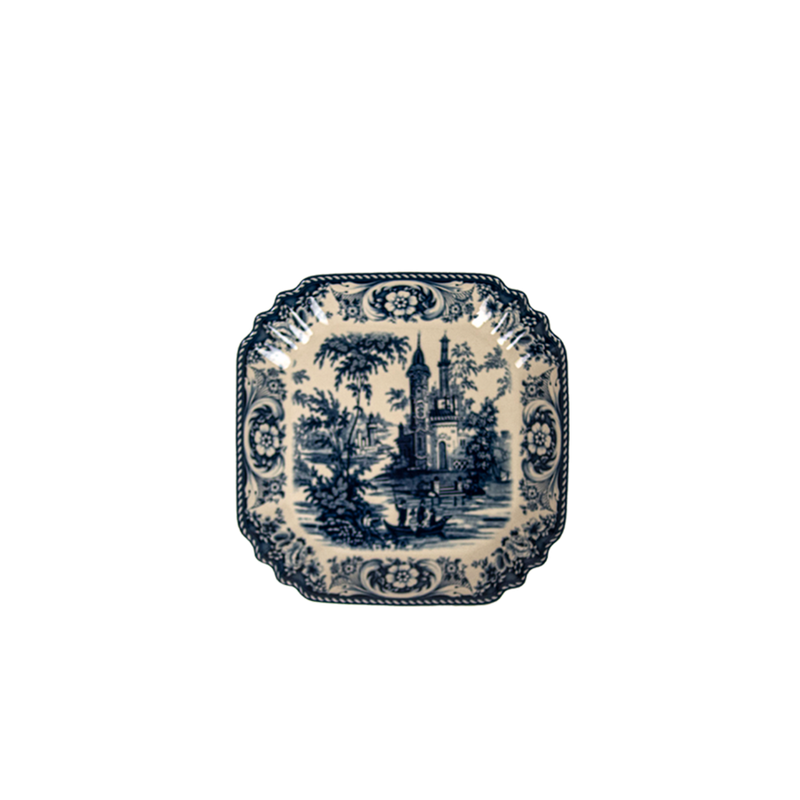 Fuente de ensalada Estelle Blue de cerámica azul y blanca, forma cuadrada con borde ondulado