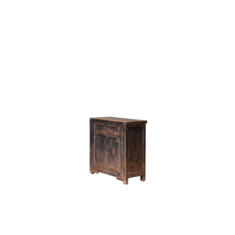 Buffet auxiliar de madera con puertas y cajones, vista lateral.