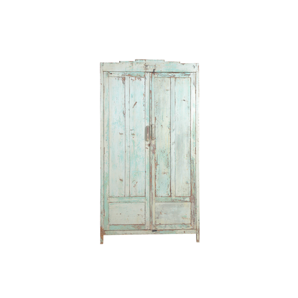 Armario de madera de teca azul claro con dos puertas y acabado envejecido.