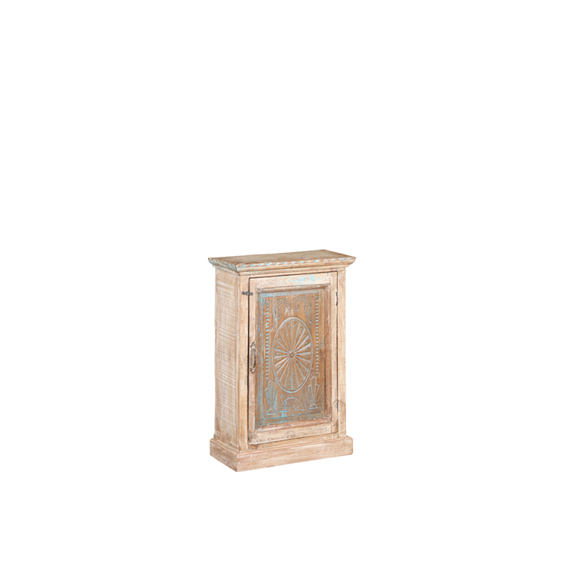 Mesita de noche de madera teca con puerta de panel tallado y borde decorativo
