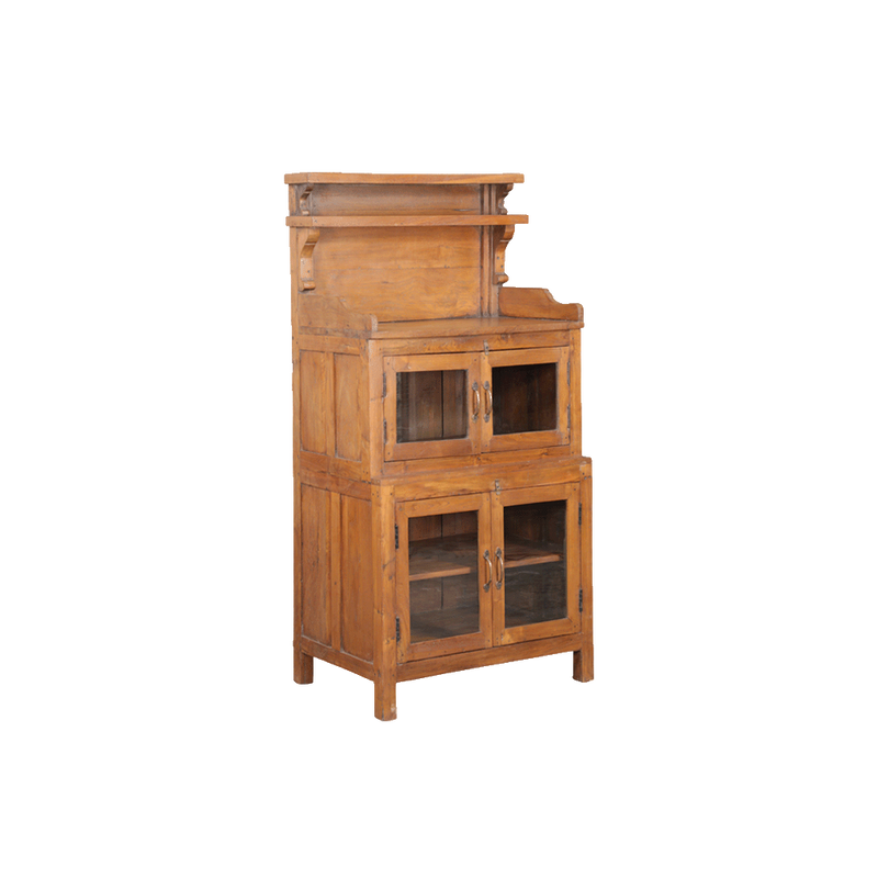 Vitrina de teca con puertas de cristal y estantes interiores