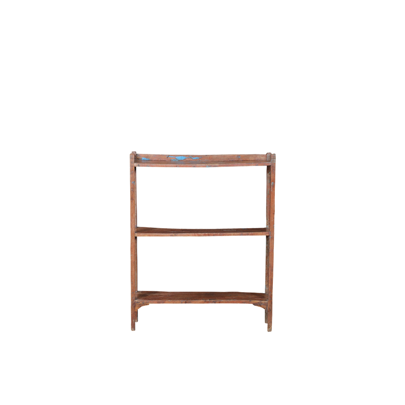 Librería de madera de teca marrón con tres estantes abiertos y estructura rectangular