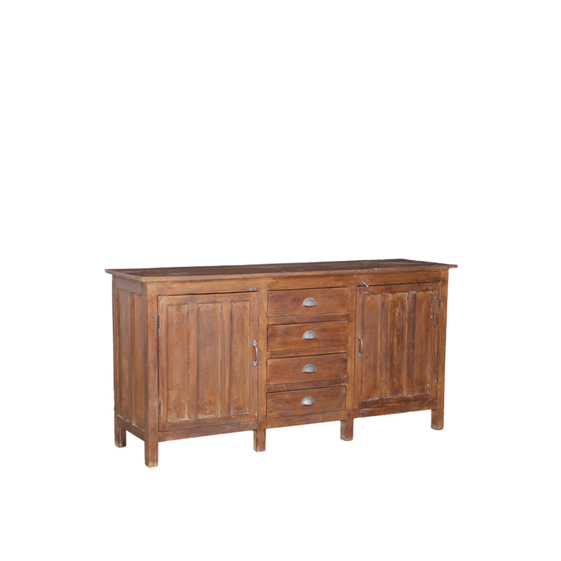 Aparador de madera de teca con 2 puertas, 4 cajones apilados y patas de madera.