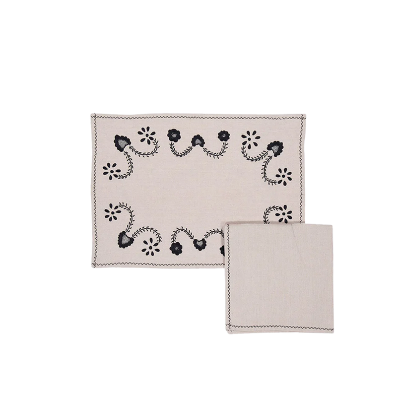 Set de servilletas beige con borde zigzag y flores negras bordadas, juego de 2