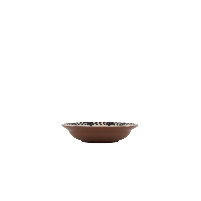 Plato hondo Viana color crema con borde estampado de flores negras