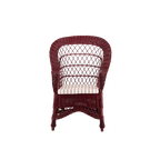 Sillón de mimbre burdeos con cojín a rayas blancas y beige