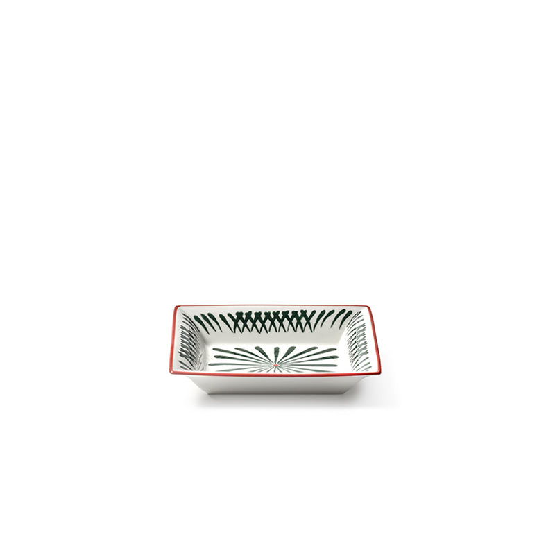 Plato rectangular de cerámica con borde rojo y decoración verde y negra