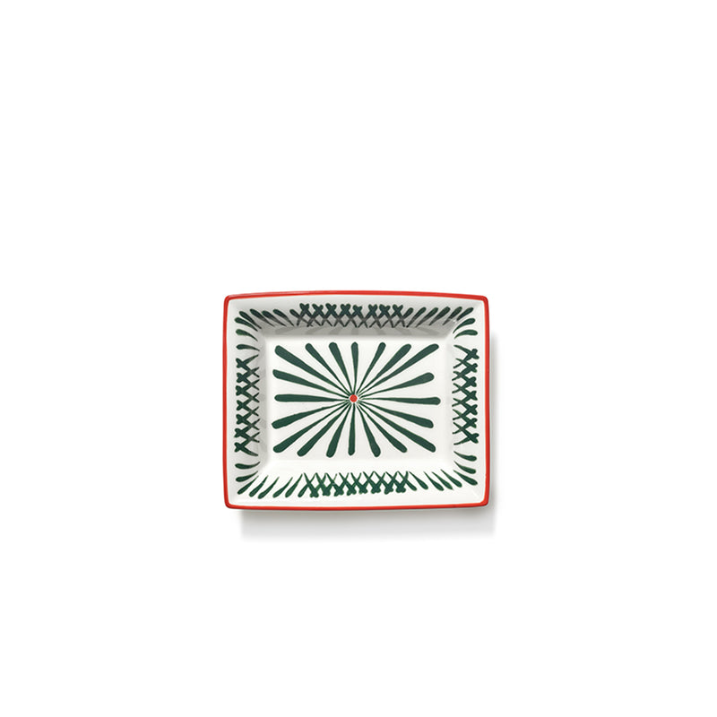 Plato rectangular cerámico blanco con borde rojo y patrón radial verde y negro