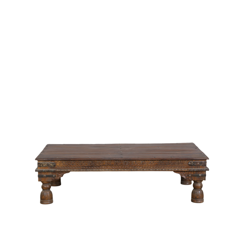 Mesa de centro oriental de madera de teca oscura con patas torneadas