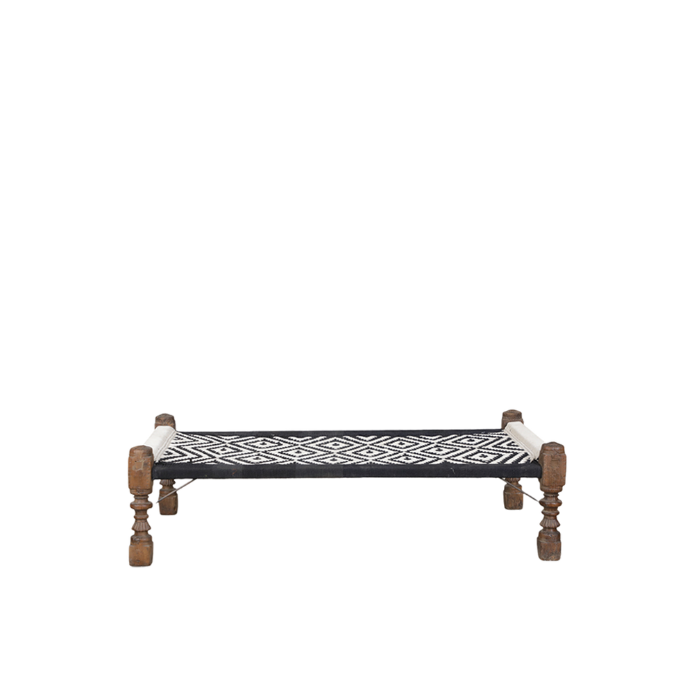 CAMA INDIA NEGRA 183X90X51H 82