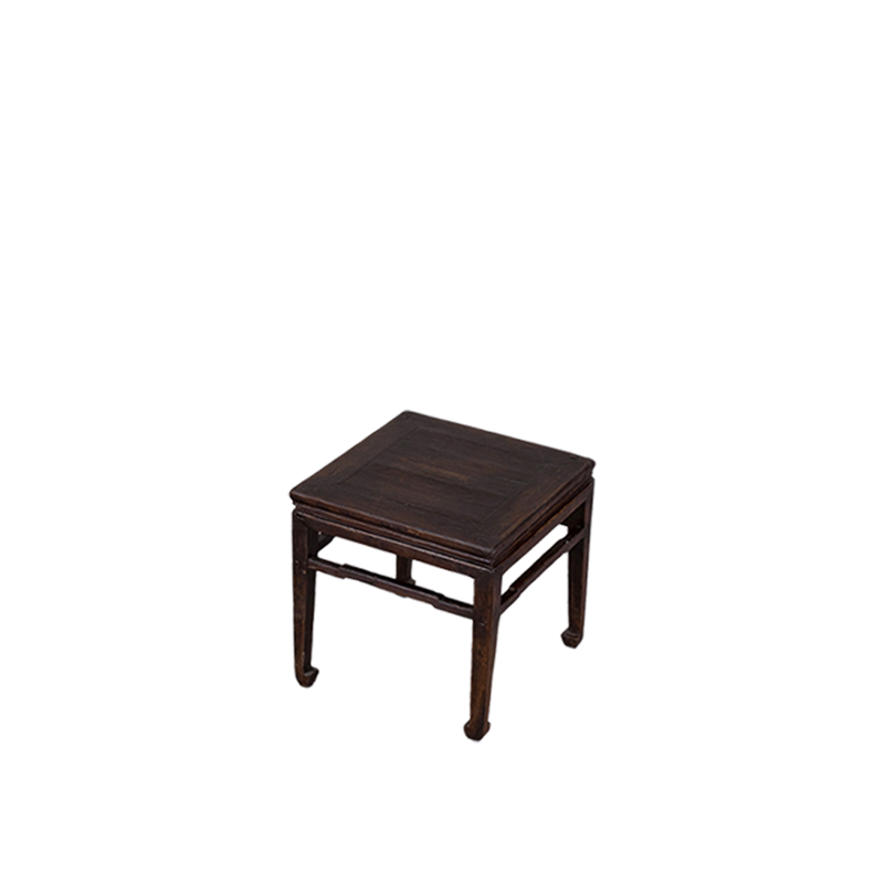 Mesa auxiliar de madera antigua con tapa rectangular y balda inferior decorativa