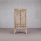 Armario antiguo de madera de olmo con dos puertas y cajones inferiores, estilo chino