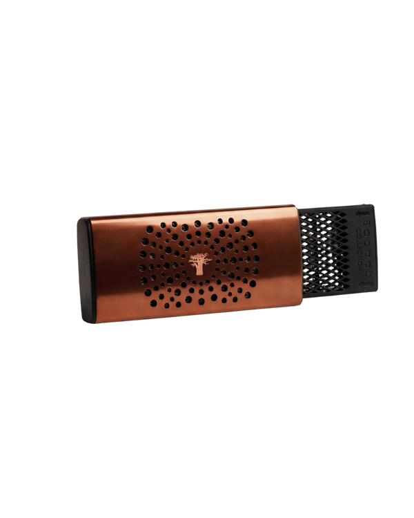 Recarga para difusor de coche Cyprium de Baobab Collection, pieza metálica cobriza perforada