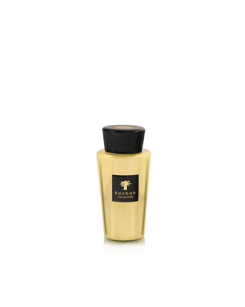 Ambientador Aurum de Baobab Collection, frasco dorado con tapa negra texturizada