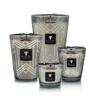Set de velas en vasos de vidrio ahumado con patrón geométrico blanco y etiqueta Baobab