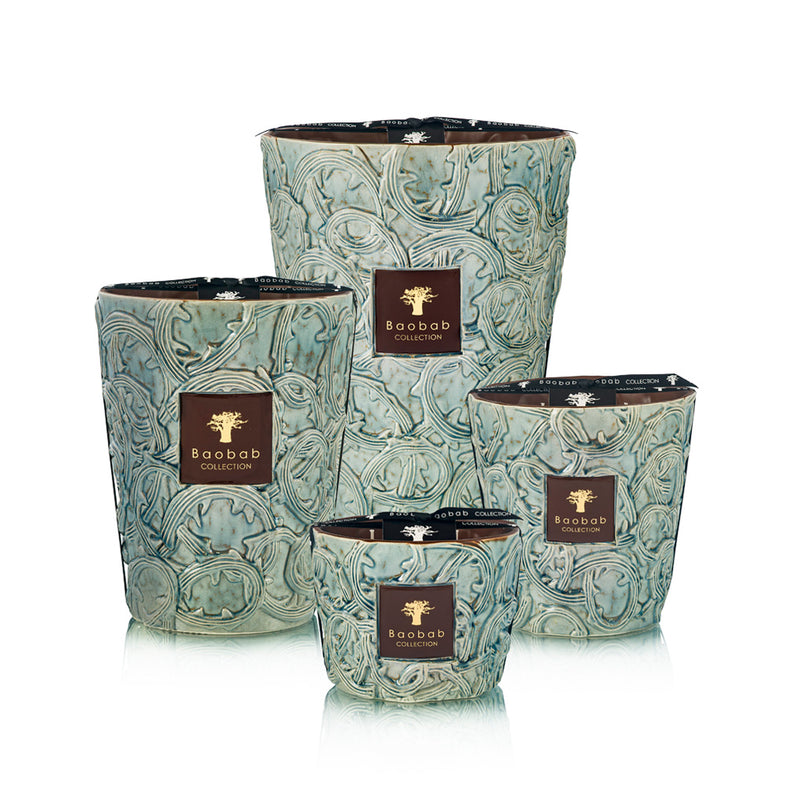 Juego de velas Baobab en frascos de cerámica azul turquesa con relieve, etiqueta dorada