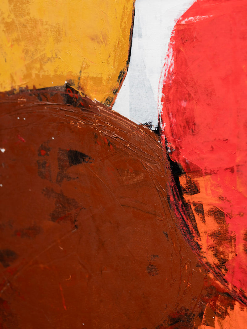 Pintura abstracta, primer plano de pinceladas en marrón, rojo y amarillo